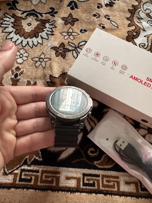 Продам мужские смарт часы.