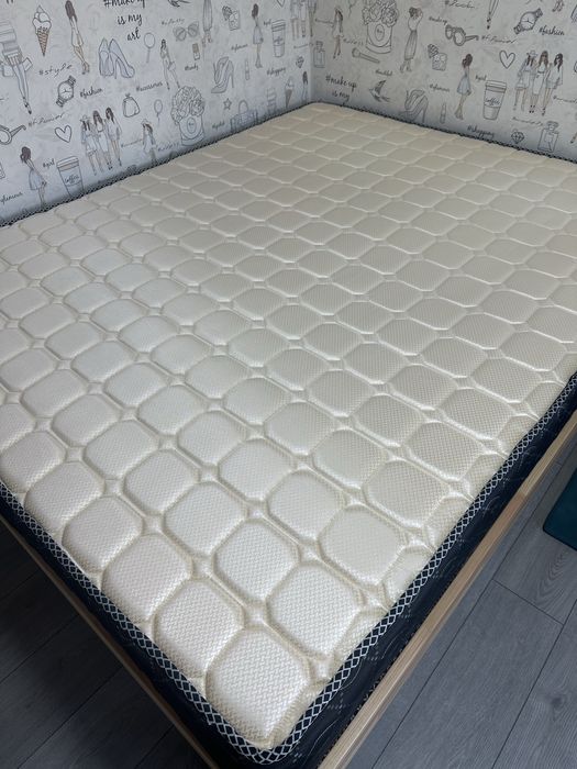 Продам матрац, в отлично состояние