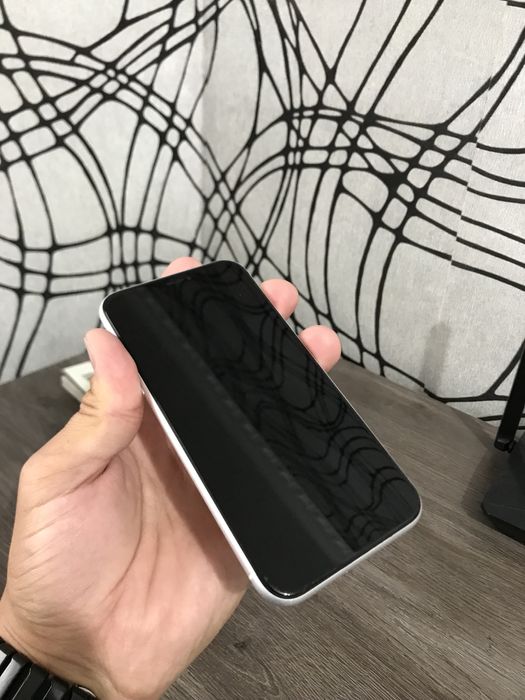 Iphone  XR 64GB EAC