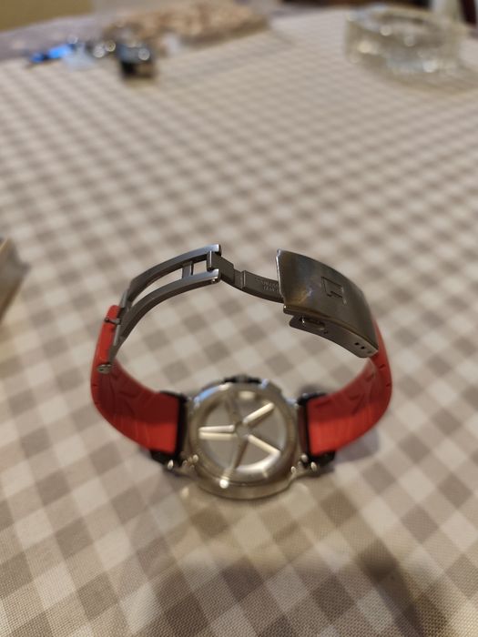 Tissot T-race Red