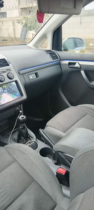 Bună ziua vând Volkswagen