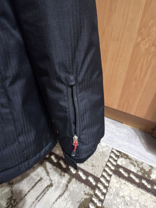 Горнолыжная куртка