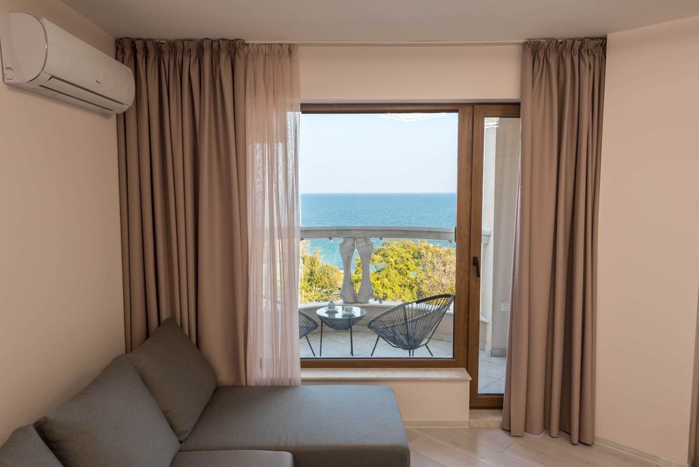 Апартамент Луксозен и панорамен La mer