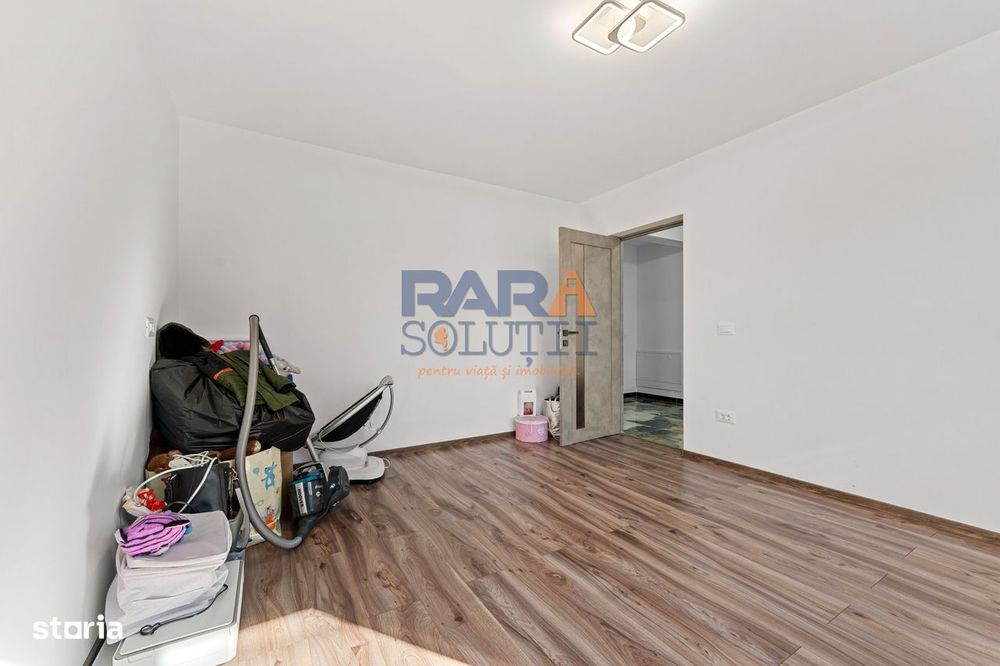 Casă nouă - 2800 mp teren