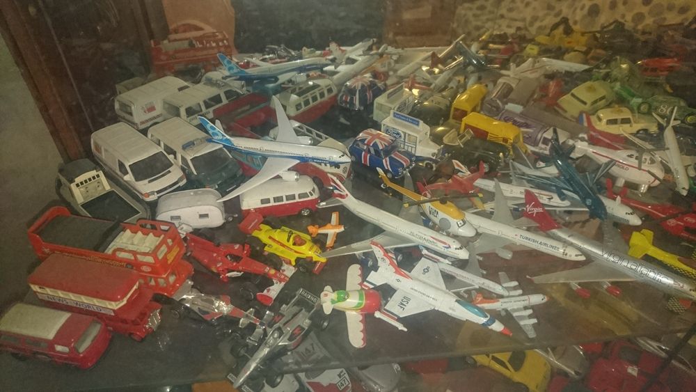 Colectie masinute (peste 1500 buc)