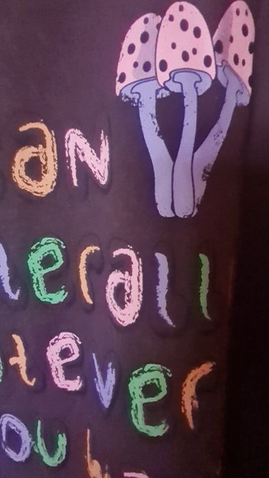 Дамски модерен топ МК и дамски тениски