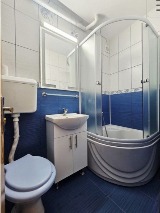Vând apartament 3 camere Mall Vitan  83 000 euro
