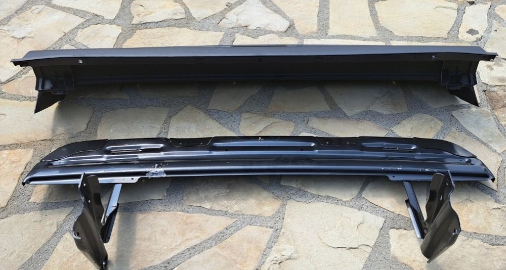 Treapta Bara Sprinter Treaptă Metal Bară Spate Sprinter Crafter 2006 - 2017  700 Lei Bucata  OFERTĂ