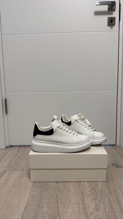 adidasi alexander mcqueen white