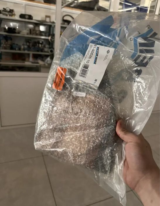 Сальник коренной mercedes m272