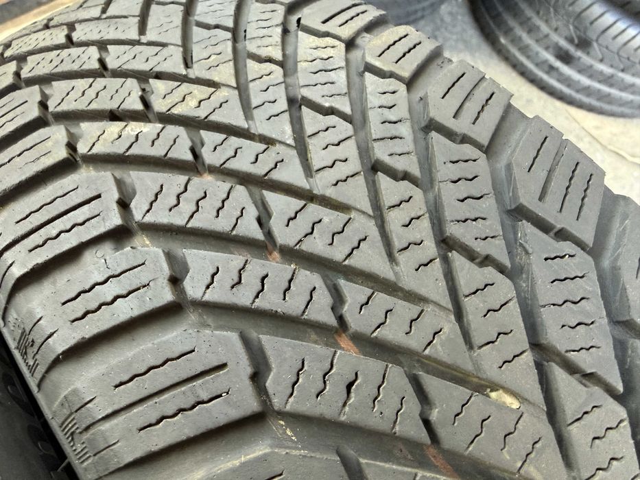 2x Anvelope Iarna 185/65 r15 M+S - Continental WinterContact TS860