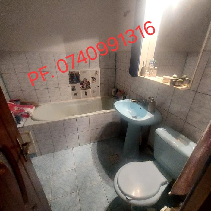 Apartament 3 camere de vânzare Păcurari