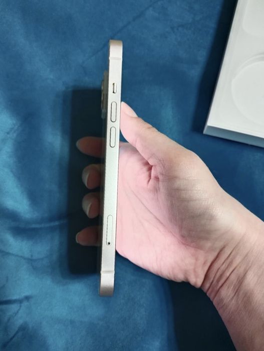 Iphone 13. 128Gb