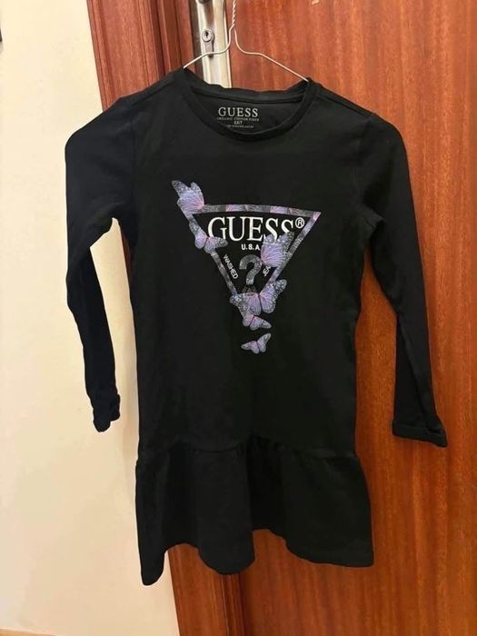 Детски дрехи на Guess