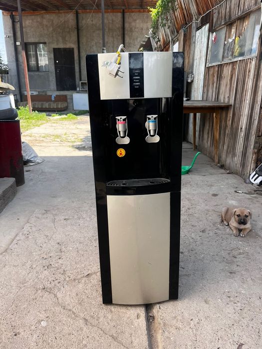 Продам кулер в хорошем состояние