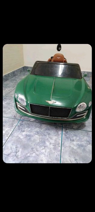 Masinuta electrica cu acumulator si telecomanda Bentley verde 6V/7Ah