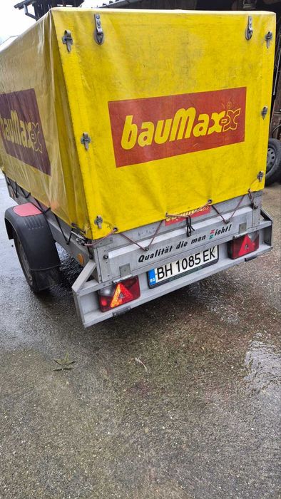 Ремарке за лек автомобил.