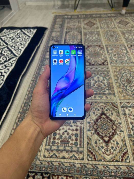 Продам срочно телефон