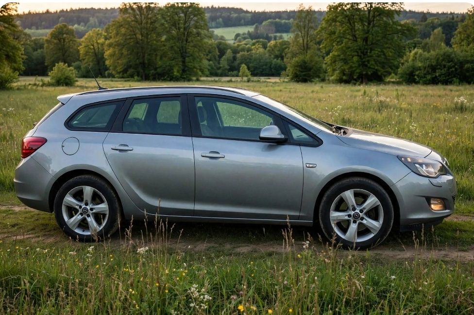 Opel Astra J 1,7 cm C.P.125