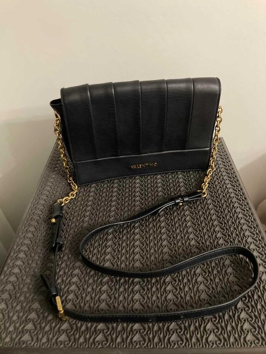 Дамска кожена чанта Valentino