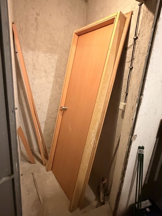 Дървена врата в перфектно състояние