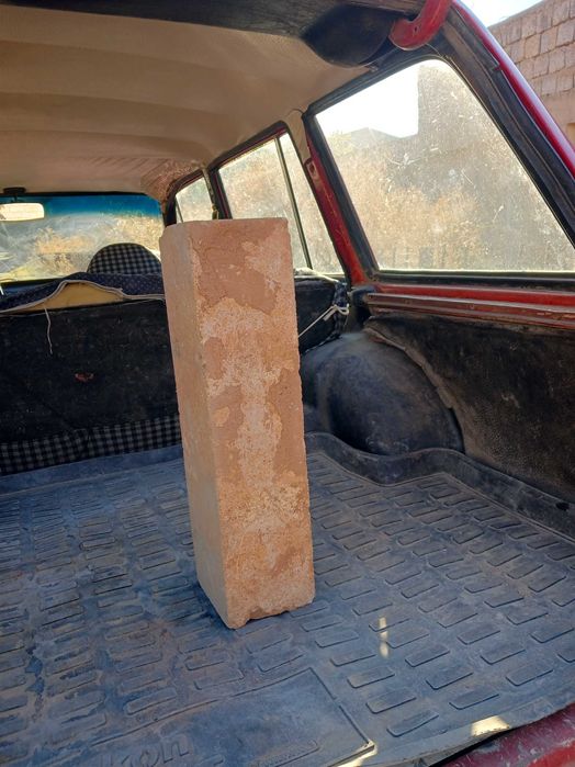 Shamot g'isht sotiladi