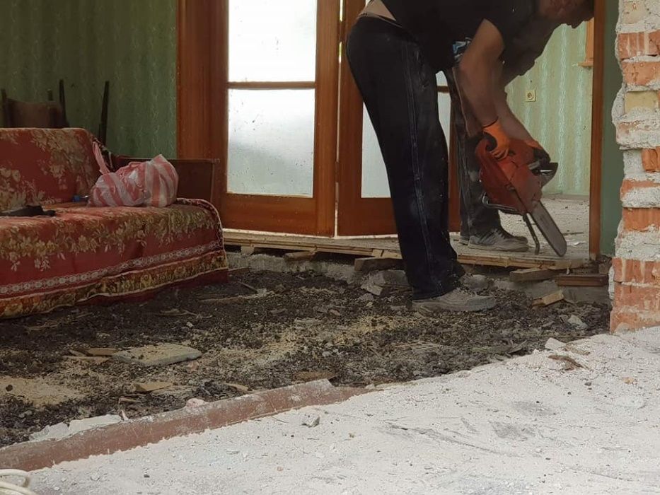 Къртене , чистене и извозване,почистване на дворове и мазета.