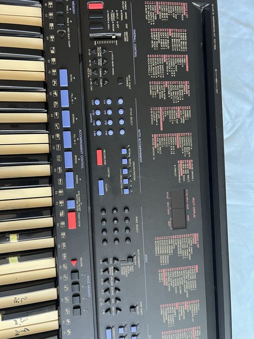Vânzare Yamaha PSR-600 (An 1992) – Stare de funcționare / Ideală începători și studiu acasă