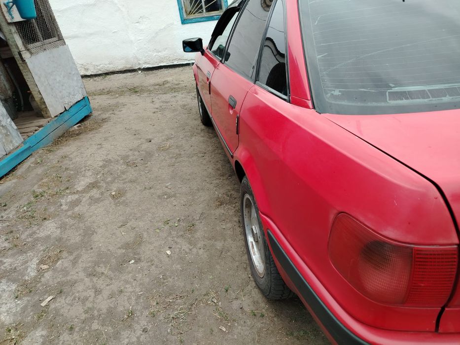 Продам ауди 80 в4