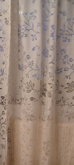 Perdea                .