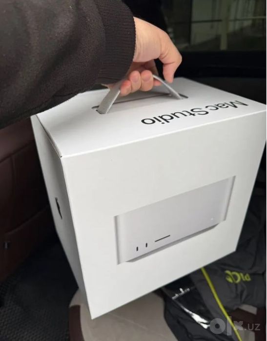 mac studio m5 max 64gb/2 tb