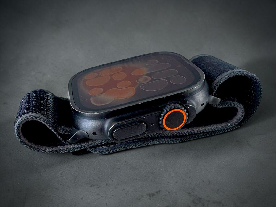 Apple Watch Ultra 2 49mm Cellular Black with TI Black TL S/M Band 99% Battery! Перфектен! Full Pack! Гаранция!