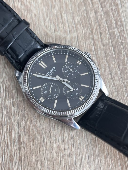 Продам час касио