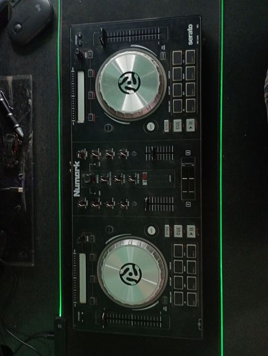 Controller DJ Numark mixtrack pro 3