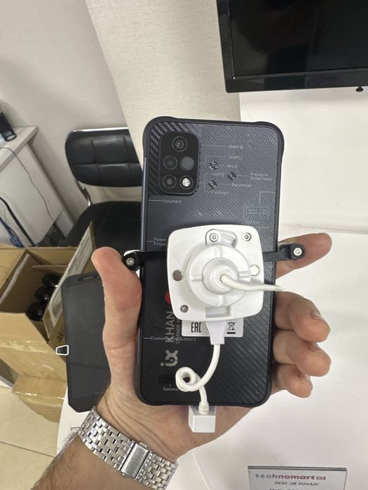 Противоударный смартфон ixxi j8 KHAN