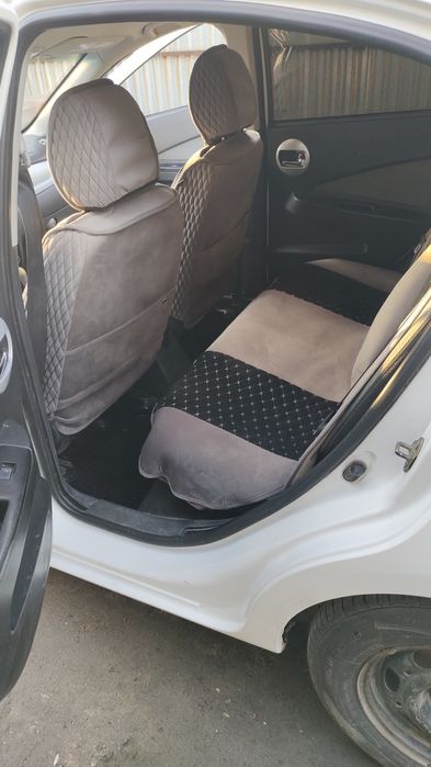 Продам машину FAW Oley.