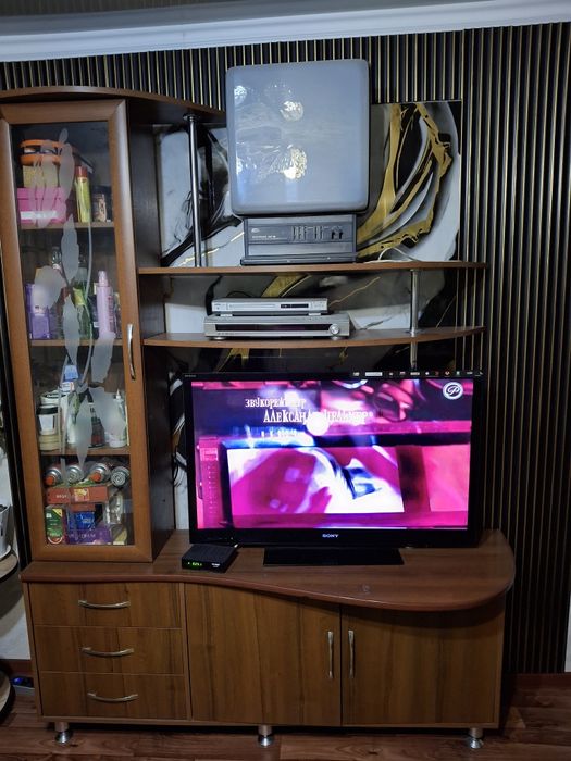 Мини стенка в отличном состоянии