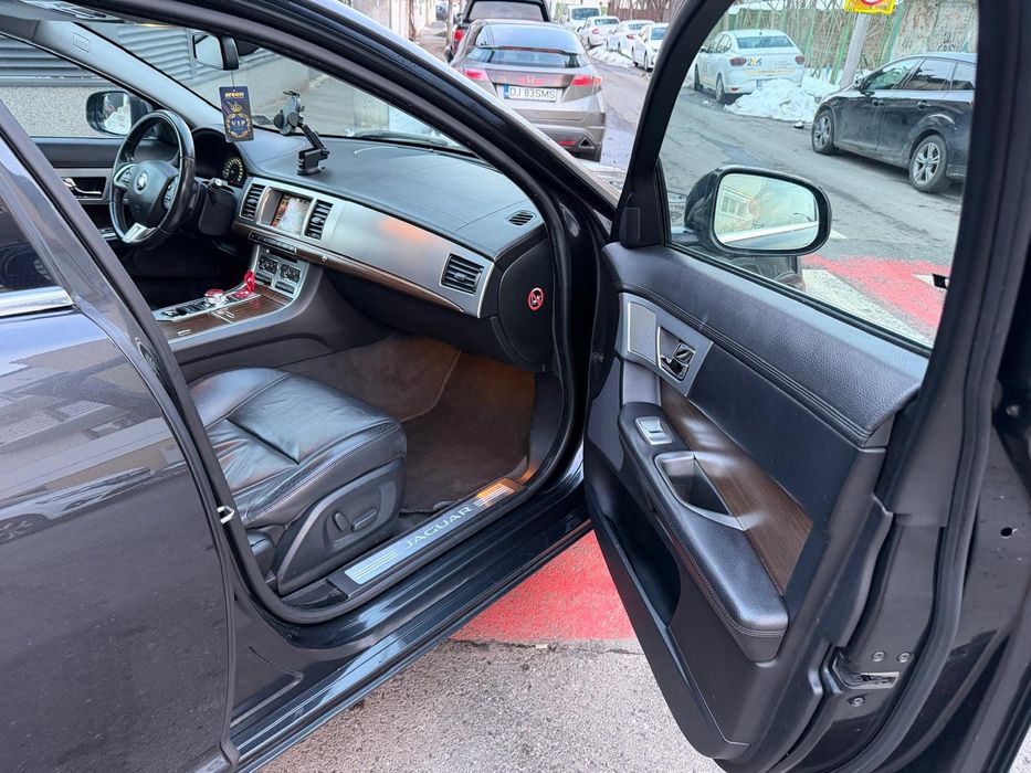 Jaguar XF 2014  2.2 Diesel