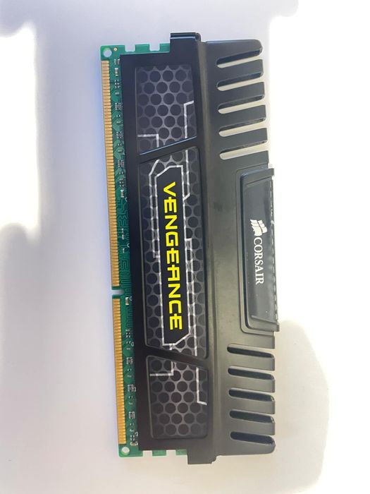 MEMORIE ddr3 8gb