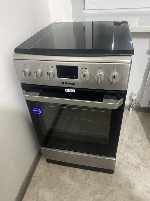 Продам плиту Hansa в отличном состояние