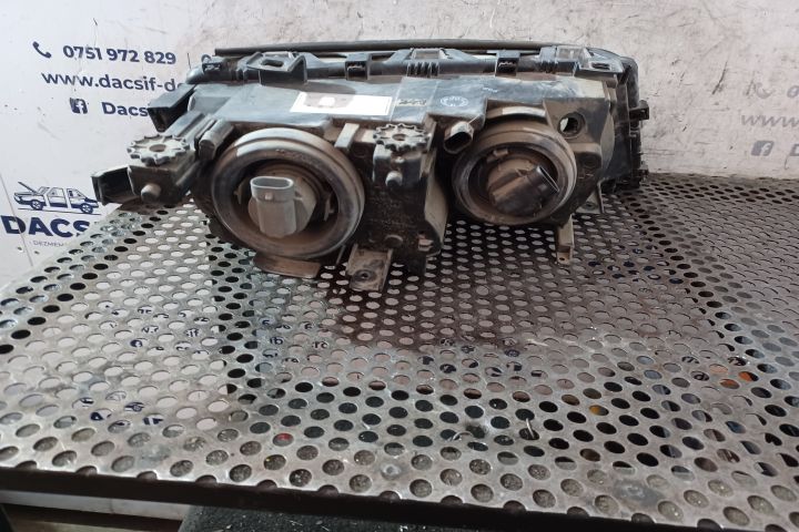 Far stanga BMW Seria 3 E46