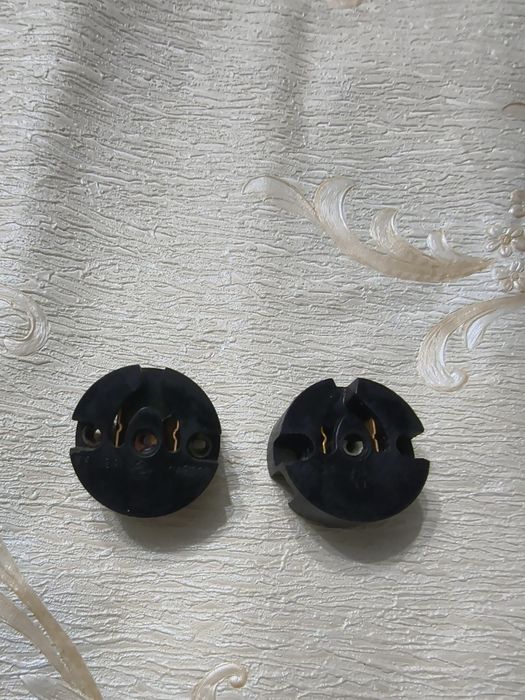 Держатели для люминесцентных ламп