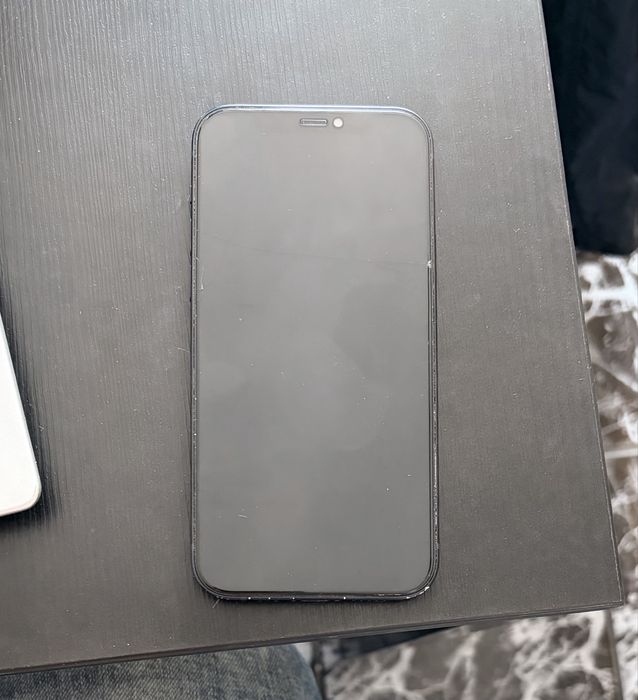 iPhone 12 Standard - 64GB - 86% Battery