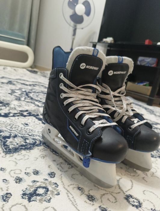 Продам коньки дешево