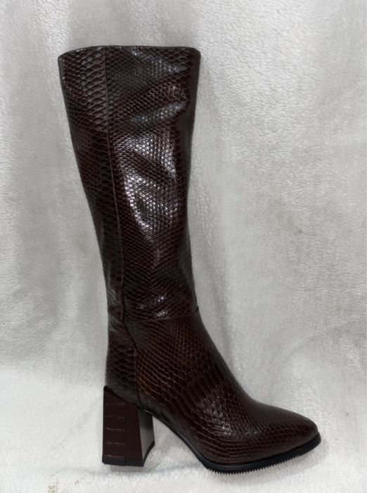 Сапог зимный.Размер 39.Кожа!