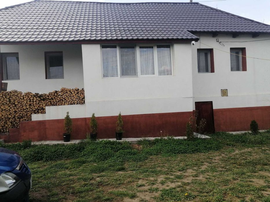 PF-Casa renovata in centru Sanmihaiul Almasului, 97mp utili, 900mp teren la 50000Eur