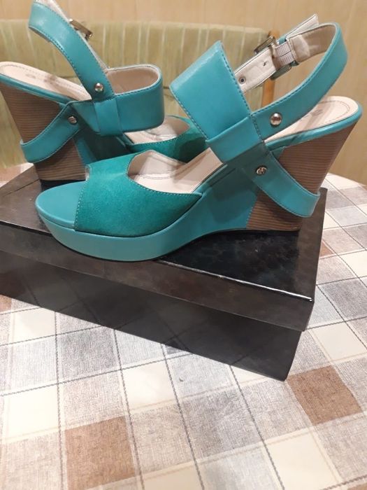 Летние босоножки