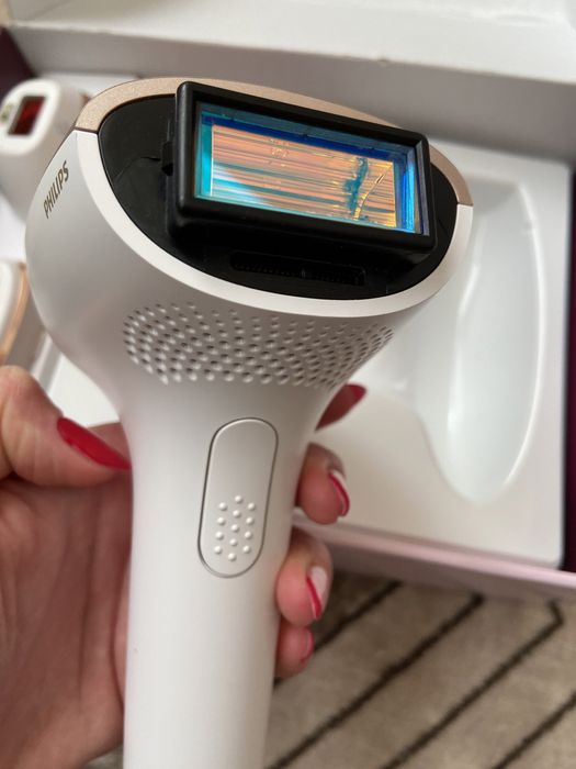 Фотоепилатор Philips Lumea Advanced SC1997