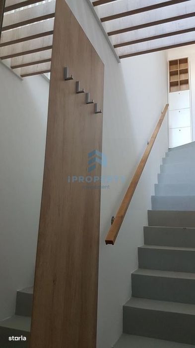 Urban Spaces 2 camere duplex cu balcon