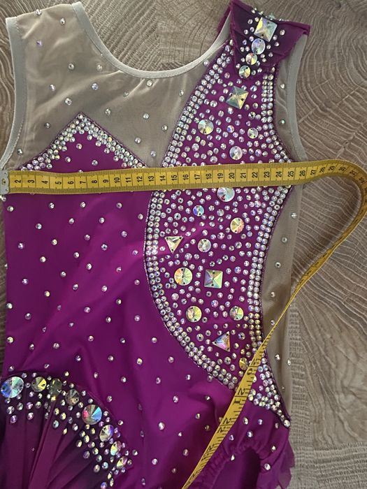 Costum gimnastica ritmica